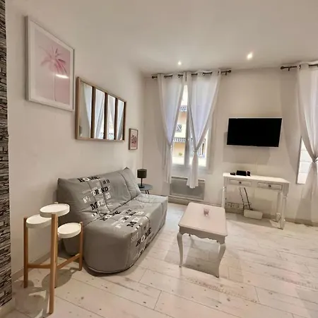 Nice Studio In The Hart Of Juan Les Pins Антіб
