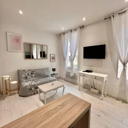 Апартаменти Nice Studio In The Hart Of Juan Les Pins *